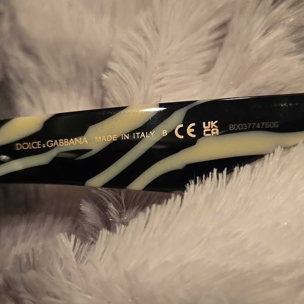 Dolce & Gabbana Black on Zebra Gray Gradient Sunglasses Brand New In Box - Picture 4 of 14